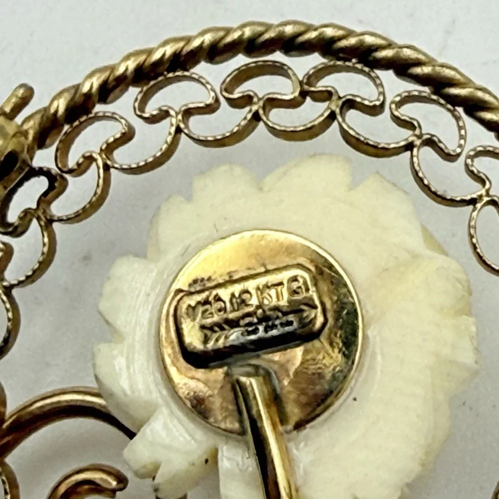 12K Gold Filled Brooch Pin Carved Cream Rose Flower Filigree Circle 1/20 12KT GF